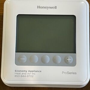 Honeywell ProSeries programmable Thermostat